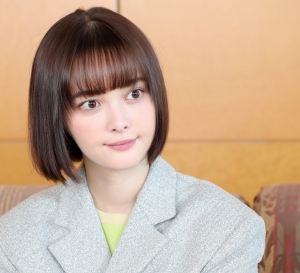 『仕事に全力の玉城ティナが学ぶ「生命保険とは何か」』前編が本日公開！