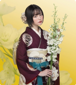 【好評発売中】2022松竹カレンダーに玉城ティナが登場！